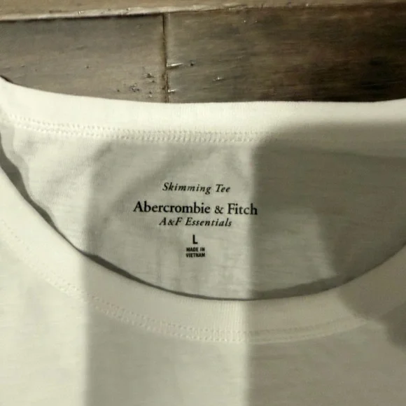 Abercrombie Dolly Parton Skimming Tee - Picture 3 of 4